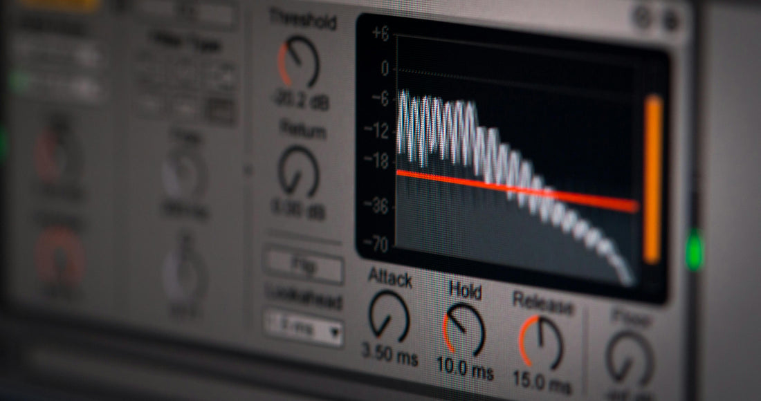 What is a 'signal-to-noise' ratio in content marketing?